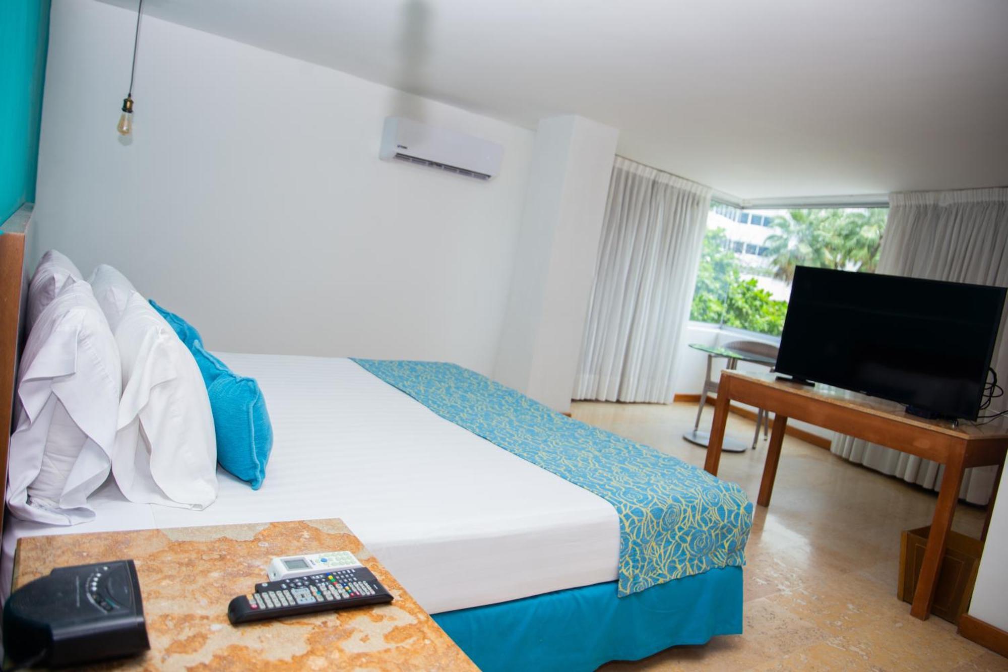 Hotel Oceania Картахена Экстерьер фото