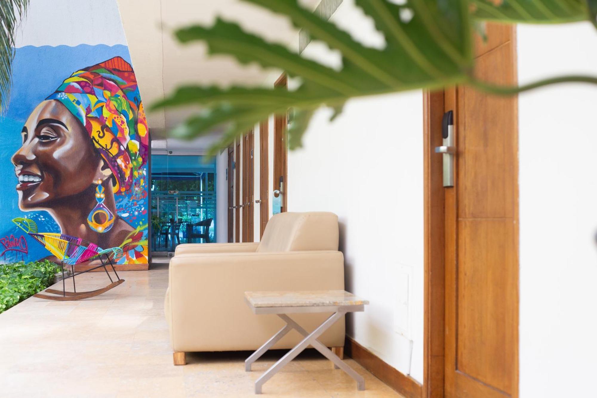 Hotel Oceania Картахена Экстерьер фото